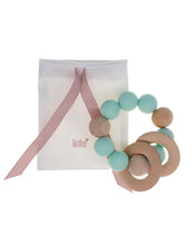 Lade das Bild in den Galerie-Viewer, Beißring / Greifling mit Softbeutel aus Wildleder