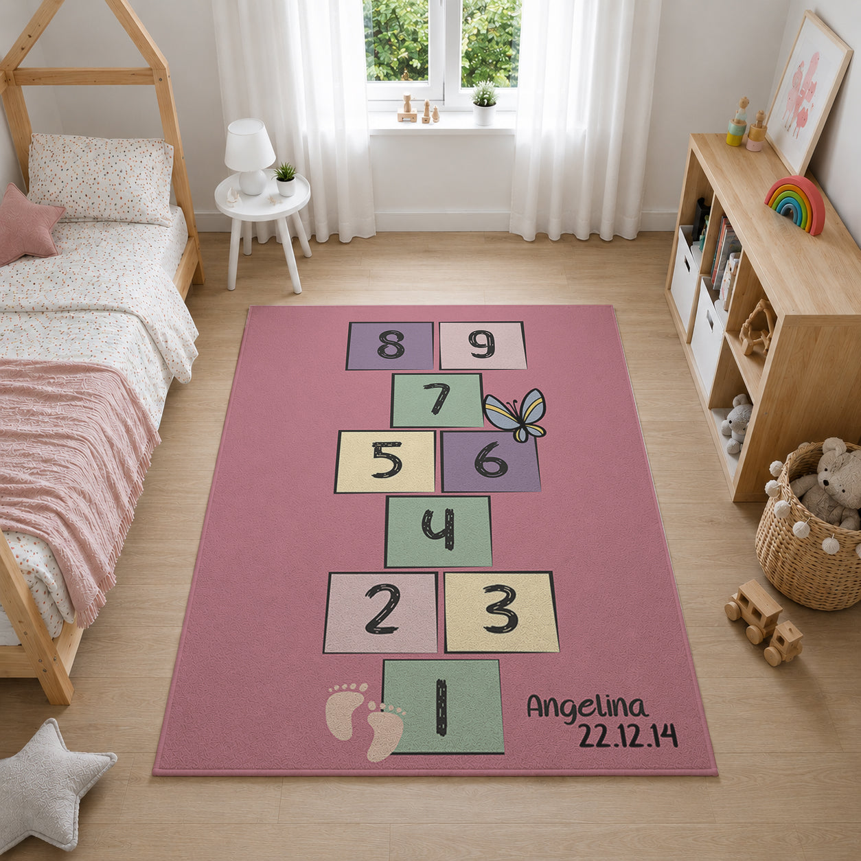 Personalisierter Kinderteppich mit Namen – Motiv „Louisa“